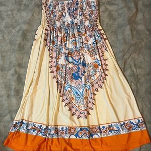 Women’s Strapless Dress.